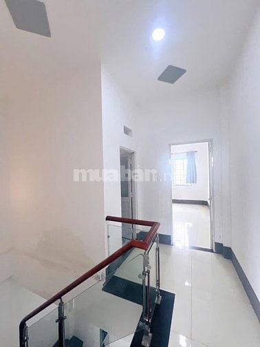 chính chủ ký gửi (nhà Q8  1 trệt 1 lầu 1ty200tr) 