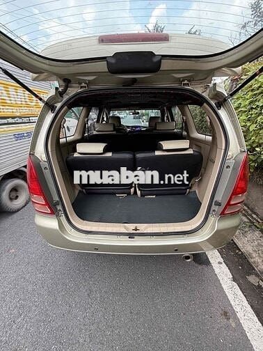 Toyota Innova 2006 G - 123 km