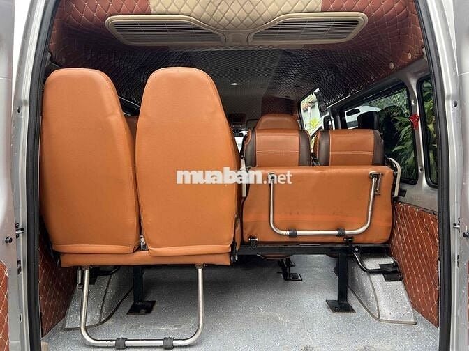 Ford Transit 2019 bản SVP