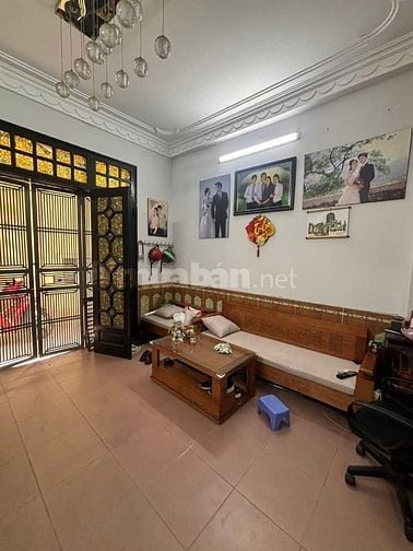 Nhà đẹp Trần Khát Chân, 5 tầng chắc chắn, cách ô tô 15m, 9.6 tỷ