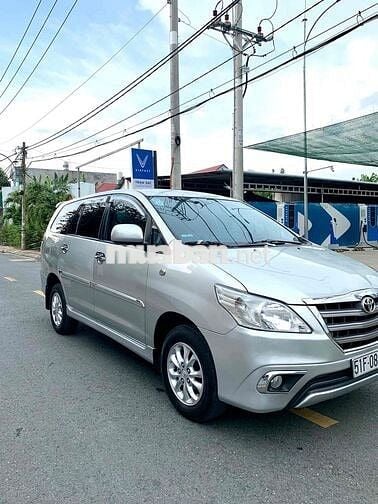 Toyota Innova 2015 2.0G - 155000 km