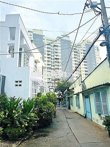 PHẠM VĂN ĐỒNG–P1 GÒ VẤP–NGAY VÒNG XOAY CV GIA ĐỊNH–96M²–2TẦNG–3PN-HXH