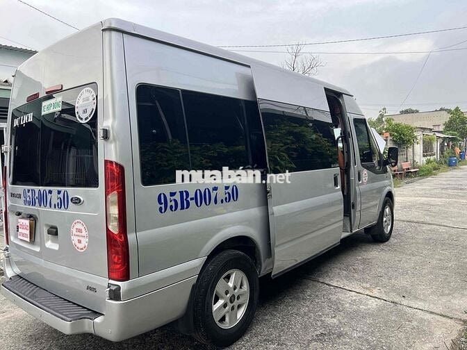 Ford Transit 2019 bản SVP