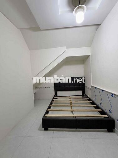 Cho Thuê Tầng Trệt Rộng 50m2 1pn bếp rộng gần QL50