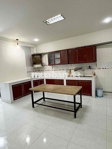 Cho Thuê Tầng Trệt Rộng 50m2 1pn bếp rộng gần QL50