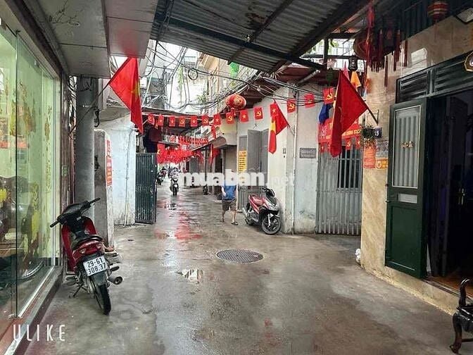Nhỉnh 2 tỷ có nhà đẹp Bùi Xương Trạch-15m oto-Gần phố-33m**3T;MT4m;2N