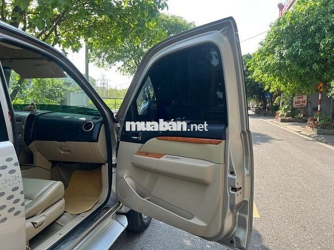 Ford Everest 2011 máy dầu số tự động