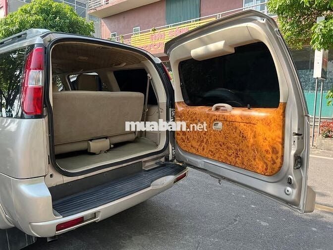 Ford Everest 2011 máy dầu số tự động