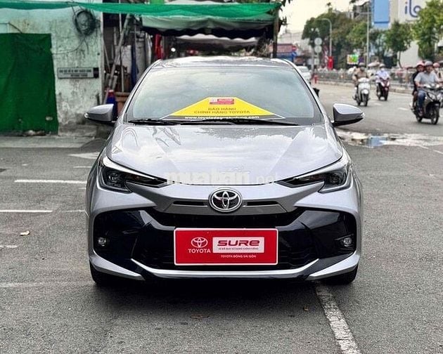 Toyota Vios E CVT - 5000 km - 2025 màu bạc