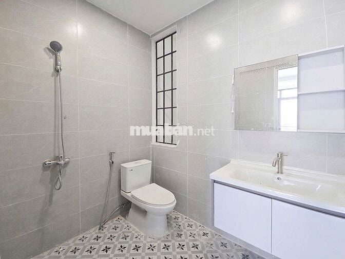 *New* Căn Hộ Ban Công/Cửa Sổ Mới Xây - Full Nội Thất Xịn -Trung Tâm Q7