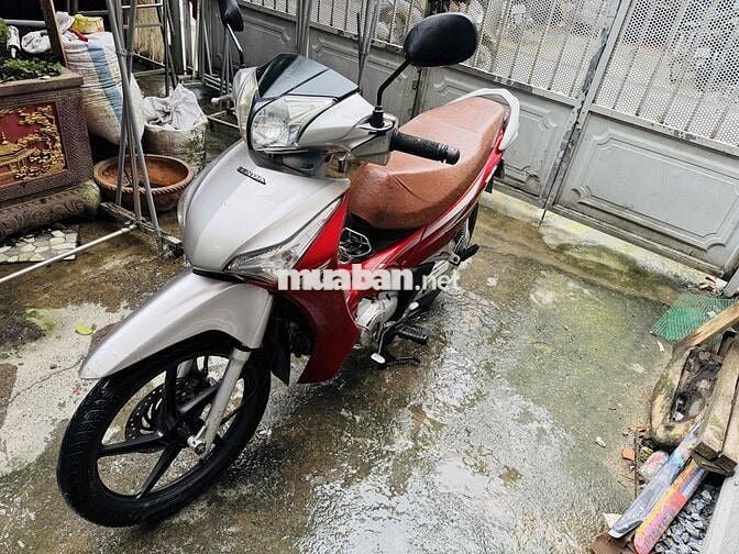 Future 125 màu đỏ