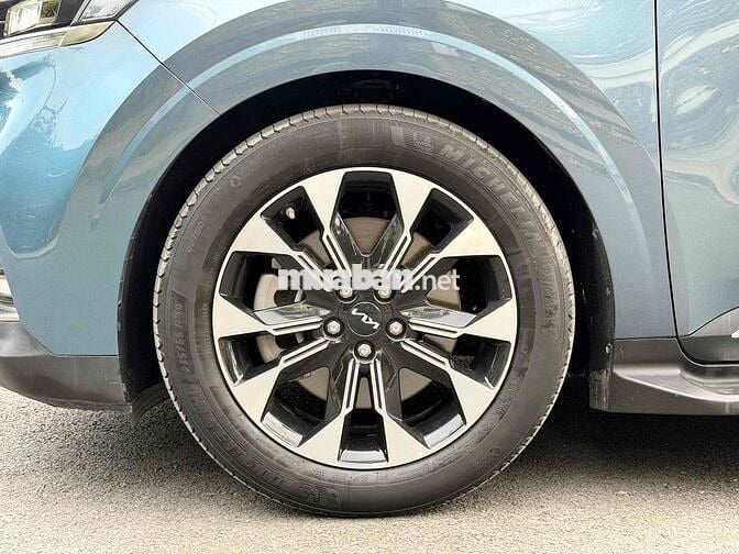 Kia Carnival 2022 2.2D Signature 7 ghế Full Option