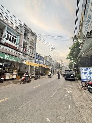 BÁN NHÀ 4X10M, HXH8M GIÁP AEON MALL TÂN PHÚ - ĐSỐ 15-BHH-BÌNH TÂN