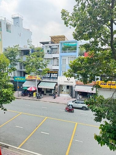 Bán 3 căn nhà liền kề đường Dương Quang Đông P5. 12x22m 2 lầu ST