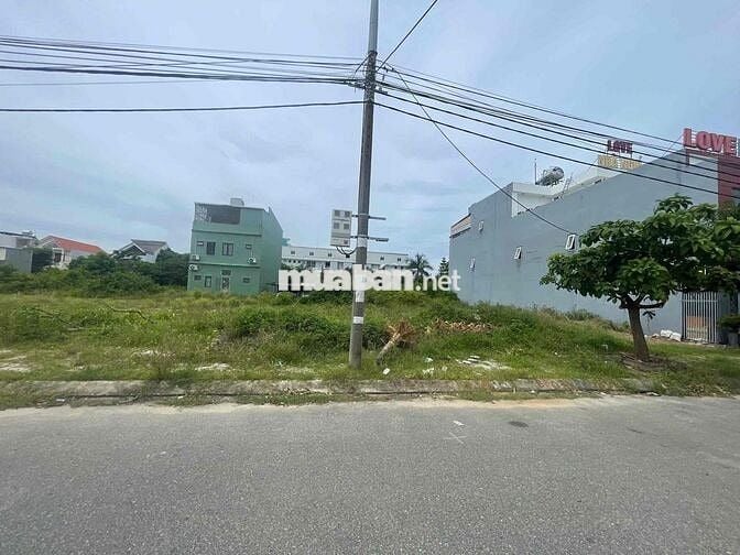 Bán cặp đất sát biển MT Phan Văn Thuật