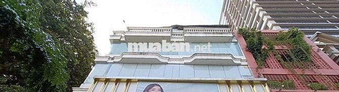 MẶT BẰNG CHO THUÊ GÓC MẶT TIỀN – TRUNG TÂM QUẬN 1