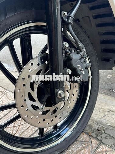 xe 9 chủ bao kí sang tên