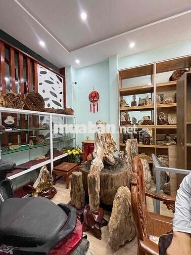 Nhà 4 tầng mặt tiền Kinh Dương Vương đối diện trường cấp 3 Thanh Khê