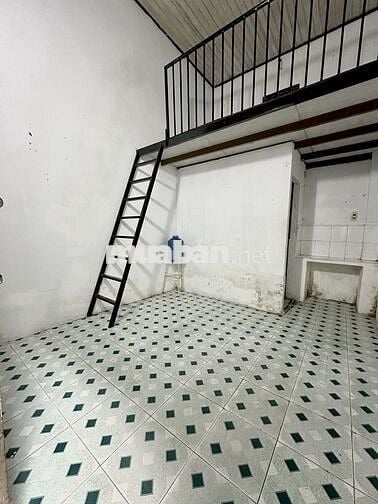 Phòng trọ ngay ngân hàng Sacombank