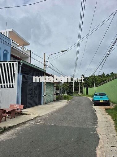 Bán đất mặt tiền DX 83 ngay sau bệnh viện 1500 giường và công an tỉnh
