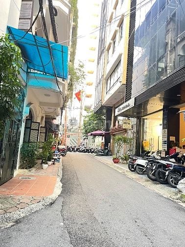 Bán nhà 7 tầng  Hào Nam- Cát Linh 55m2 Mới oto đỗ giá 22 tỷ