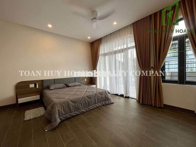 Nhà 4 tầng 4PN đẹp DT 100m2 khu Nam Việt Á yên tĩnh và an ninh tốt