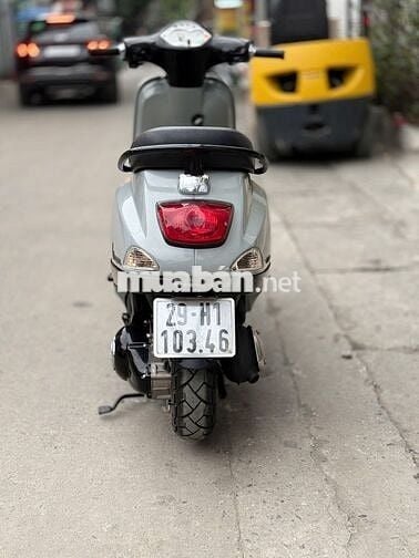 Cần bán Vespa LX 2015, máy êm, tiết kiệm xăng