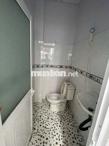 Nhà mới đẹp 2pn hẻm xe hơi 4m thích hợp gia đình nhóm bạn ở