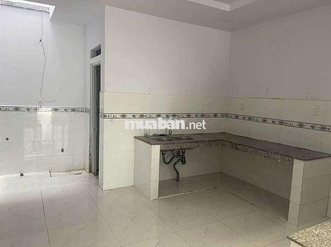 Nhà mới đẹp 2pn hẻm xe hơi 4m thích hợp gia đình nhóm bạn ở