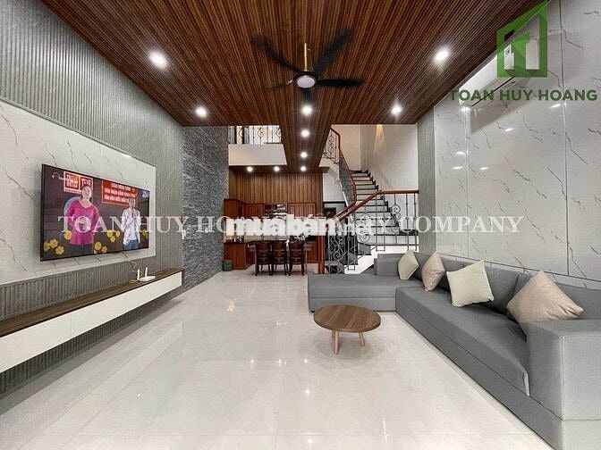 Nhà 4 tầng 4PN đẹp DT 100m2 khu Nam Việt Á yên tĩnh và an ninh tốt