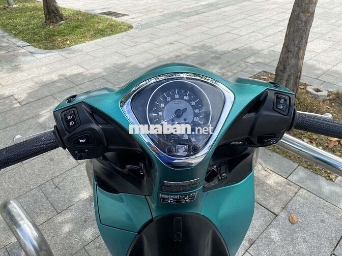 giá đinh cân bán chiêc xe shmod đk 2022