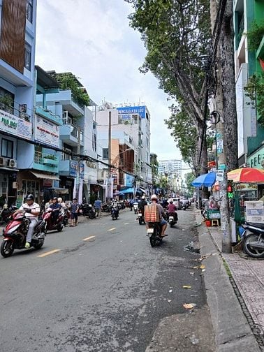 Bán nhà mặt tiền đường Ngô Quyền Q10. Tiện Kinh Doanh đa ngành nghề