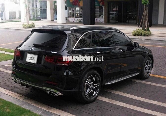 Mercedes Benz GLC 2021 300 4MATIC - 59000 km