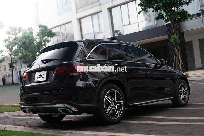 Mercedes Benz GLC 2021 300 4MATIC - 59000 km