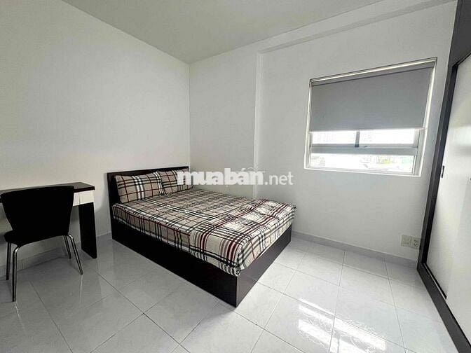 CHUNG CƯ 2PN 2NVS gần 60m2 CÓ BAN CÔNG THANG MÁY HẦM XE NGAY QUẬN 1