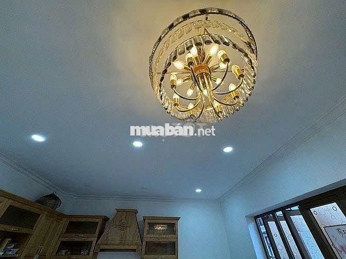 Cho Thuê Nhà Đường Lê Tự Tài, Phú Nhuận ( Ngang 6m - Nhà Rộng Thoáng )