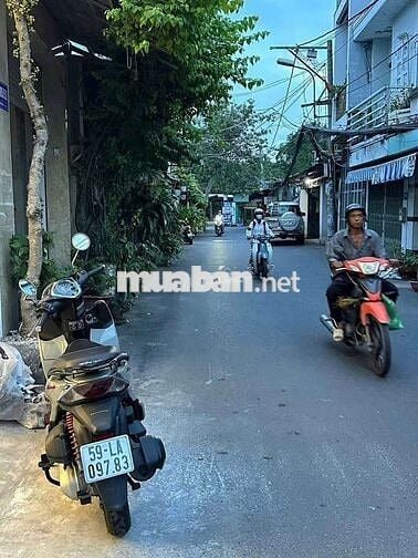 Cân ban gap nha pham the hien p6q8