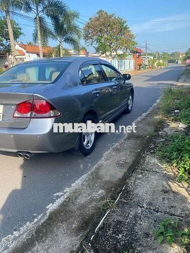 Honda Civic 2010 1.8 AT - 140 km