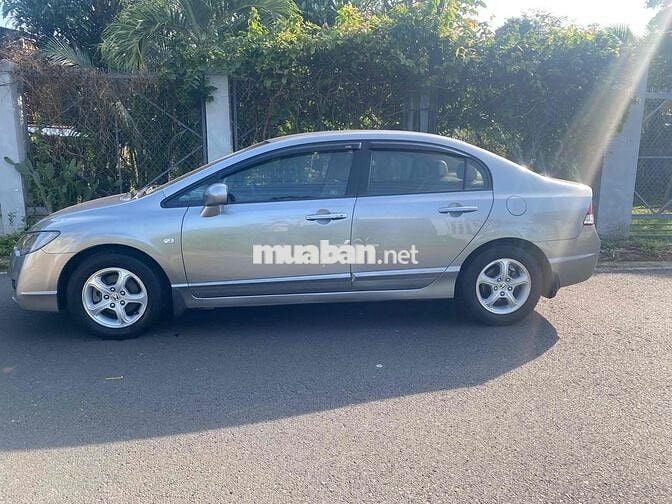 Honda Civic 2010 1.8 AT - 140 km