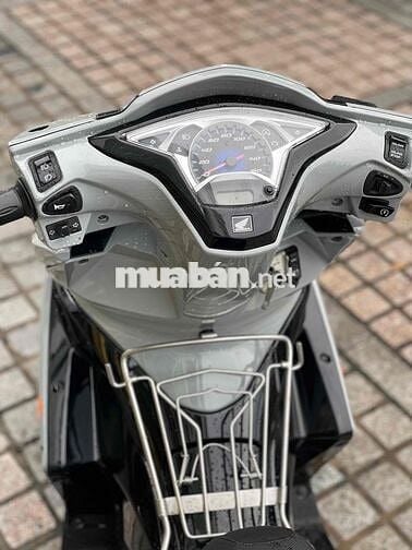 Air Blade 125 áo full mới trả 12tr nhận xe