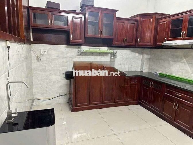NHÀ 1TRỆT 3LẦU 1TUM SÂN THƯỢNG 4PN 5WC GẦN VẠN PHÚC 16TRIỆU