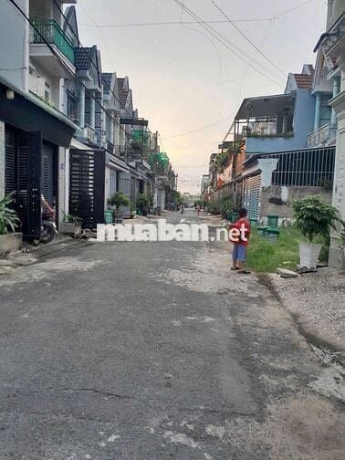 Bán nhà 5 x 16 hẻm nhựa 6m,nhà 2 tầng sạch đẹp chắc chắn