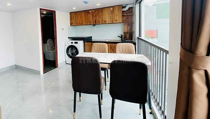 Bán nhà Tây Hồ 96m, 7 tầng thang máy, 18 phòng CHDV, ngõ thông, gần hồ
