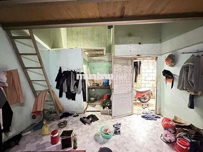 Bán 2 căn nhà nhỏ tiện xây mới,cách xe hơi 20m.Nguồn gốc lâu đời Q.7..