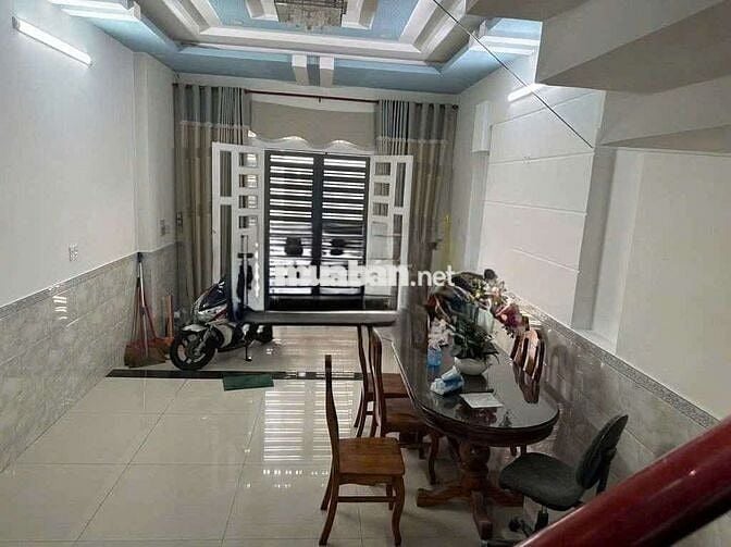 NHÀ 1TRỆT 3LẦU 1TUM SÂN THƯỢNG 4PN 5WC GẦN VẠN PHÚC 16TRIỆU
