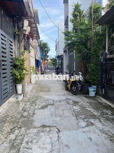 Bán nhanh nhà kiệt ô tô Sơn Trà, gần cầu sông Hàn