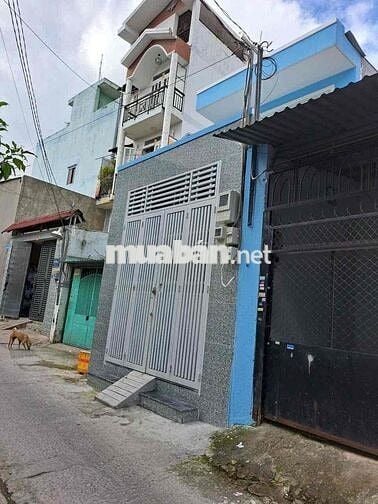 Nhà mới xây xong cho thuê thích hợp làm may mặc gia đình ở