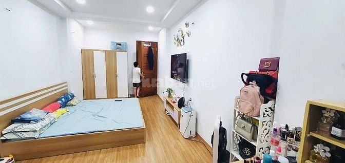 Bán nhà Mạc Thị Bưởi ô tô đỗ cửa, dt 38m2, 4t, giá 7.35 tỷ.