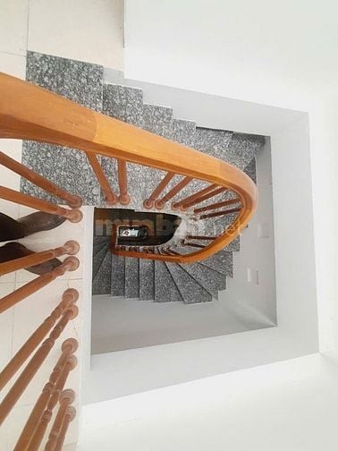 Bán nhà Mạc Thị Bưởi ô tô đỗ cửa, dt 38m2, 4t, giá 7.35 tỷ.