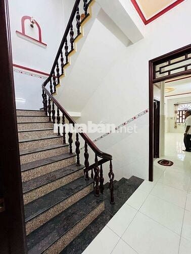 CHO THUÊ NHÀ:
TRỆT 2 LẦU RỘNG ĐẸP
- KDC CỒN KHƯƠNG, NINH KIỀU
